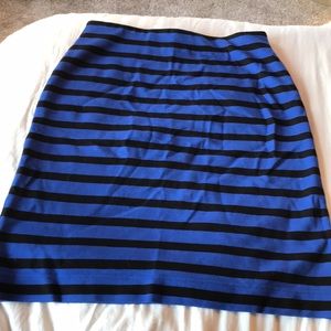 Loft skirt. Fitted super cute